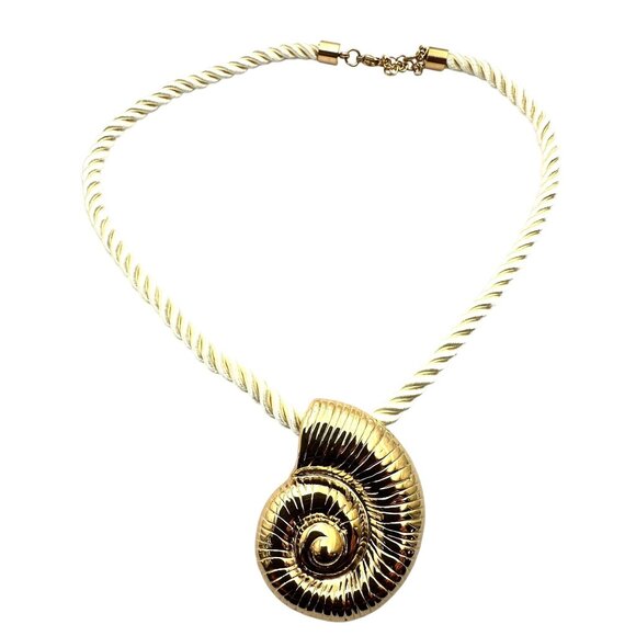 18K Gold Plated Sea Shell Pendant Necklace Off White Silk Cord Beach Vacay New - Picture 6 of 7